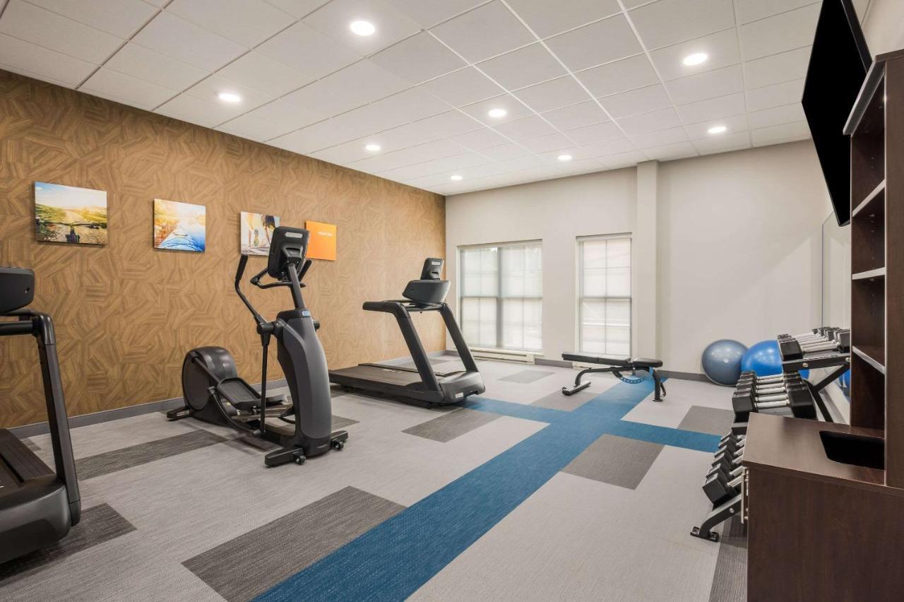 Mainstay Suites Gaylord Buitenkant foto