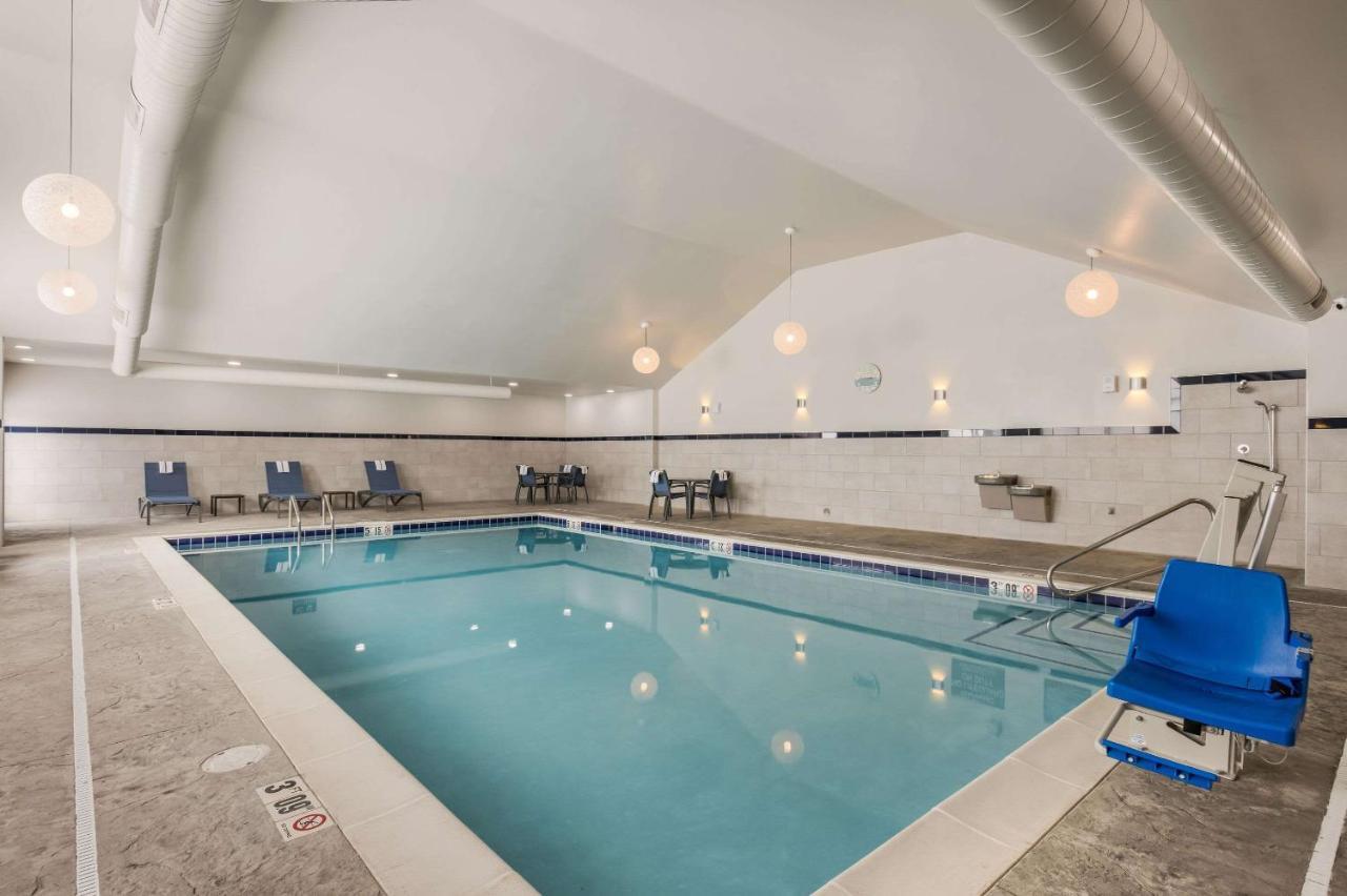 Mainstay Suites Gaylord Buitenkant foto